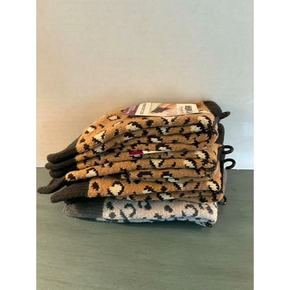 Muk Luks‎ Womens Boot Socks Leopard Print Super Soft Winter Crew Socks 4 Pair